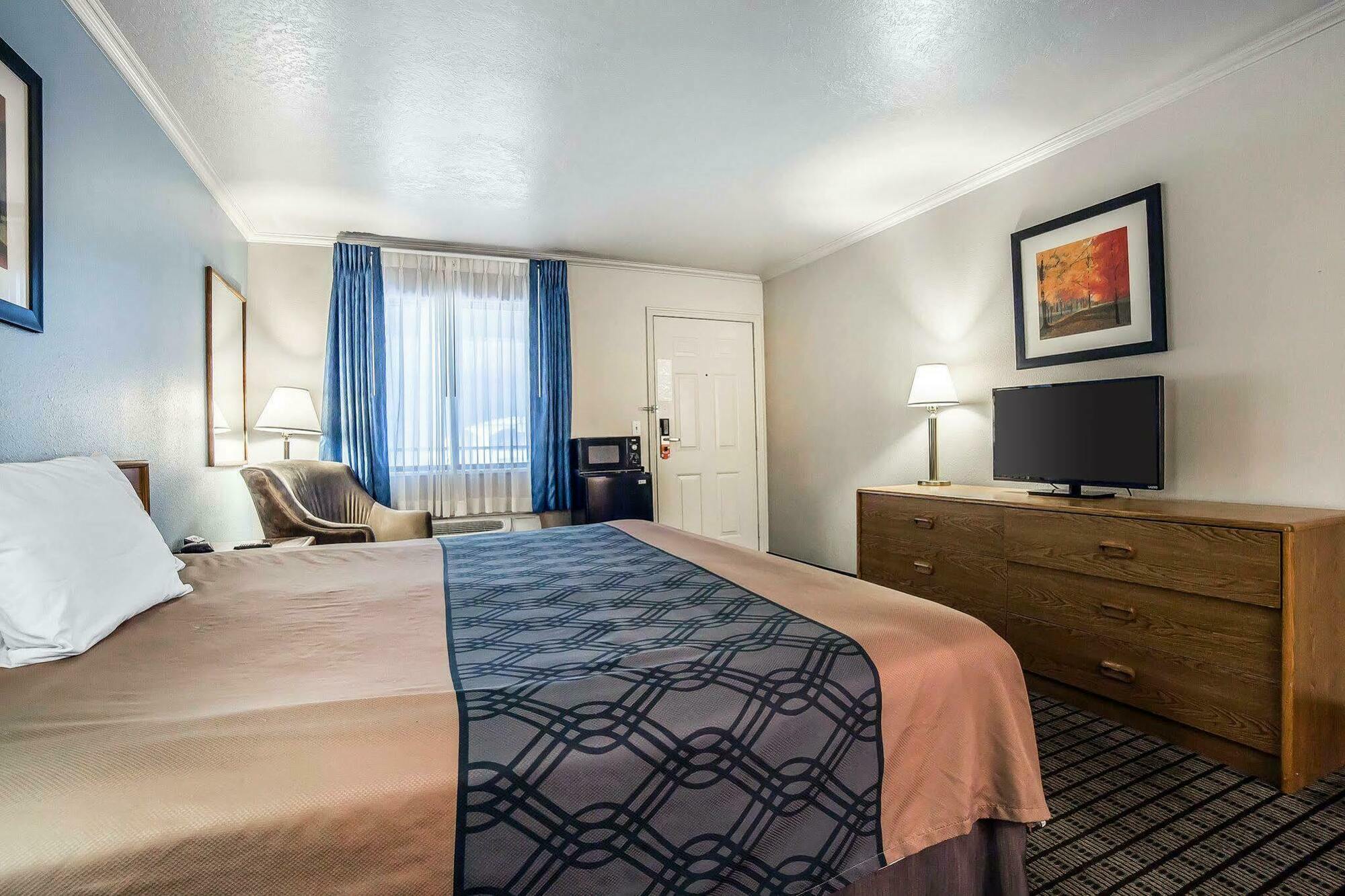Econo Lodge Inn & Suites Logan Eksteriør bilde